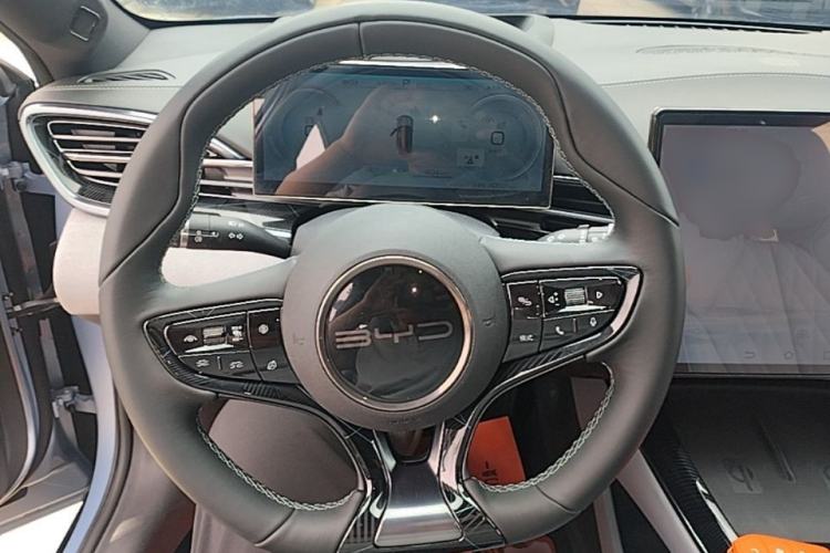 Used BYD Seal 2022 700 km Long-Range Rear-Wheel-Drive Version Steering Wheel