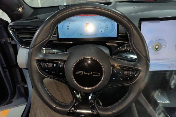 Used BYD Seal 2022 650 km All-Wheel-Drive Performance Version Steering Wheel