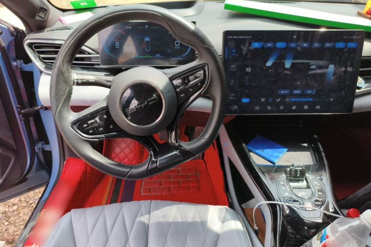 Used BYD Seal 2022 700 km Long-Range Rear-Wheel-Drive Version Steering Wheel