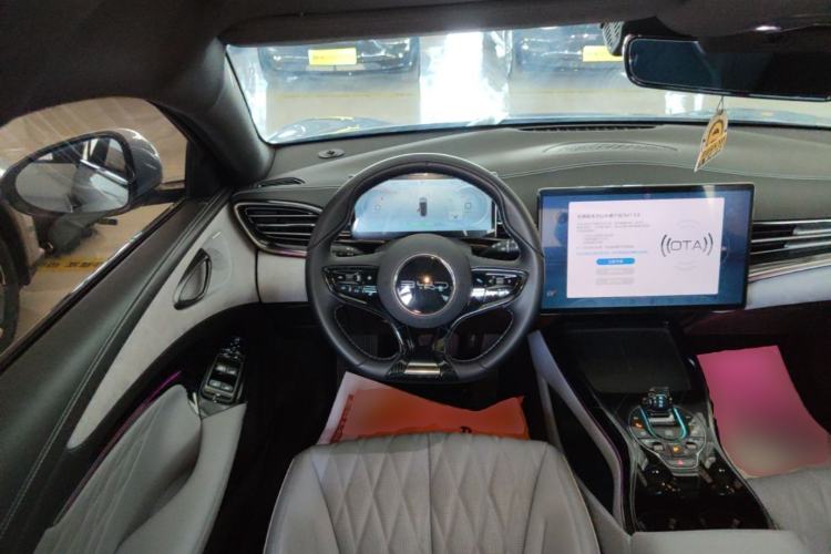 Used BYD Seal 2022 550 km Standard Range Rear-Wheel Drive Prestige Version Steering Wheel