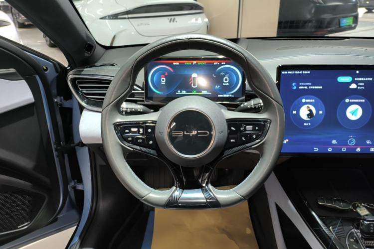 Used BYD Seal 2022 650 km All-Wheel-Drive Performance Version Steering Wheel