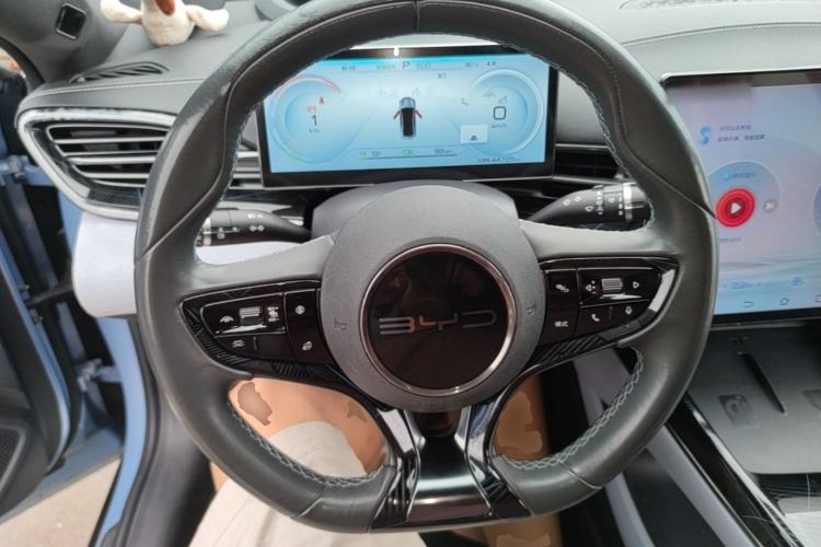 Used BYD Seal 2022 700 km Long-Range Rear-Wheel-Drive Version Steering Wheel