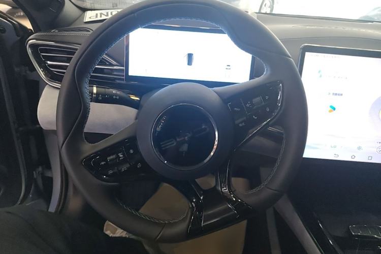 Used BYD Seal 2022 700 km Long-Range Rear-Wheel-Drive Version Steering Wheel