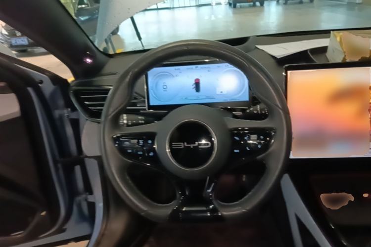 Used BYD Seal 2022 700 km Long-Range Rear-Wheel-Drive Version Steering Wheel