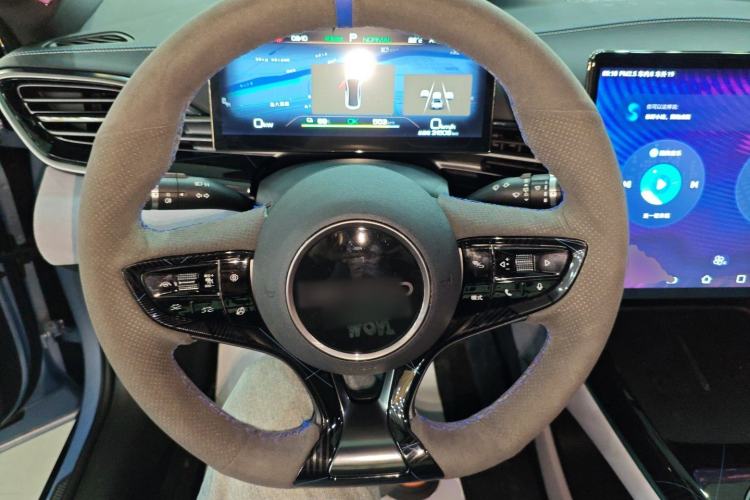Used BYD Seal 2022 650 km All-Wheel-Drive Performance Version Steering Wheel