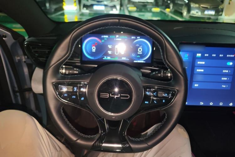 Used BYD Seal 2022 550 km Standard Range Rear-Wheel Drive Prestige Version Steering Wheel
