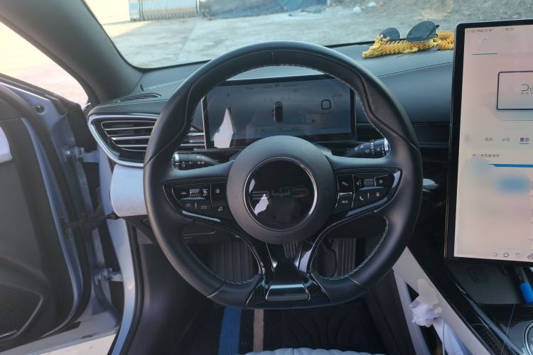 Used BYD Seal 2022 550 km Standard Range Rear-Wheel Drive Prestige Version Steering Wheel