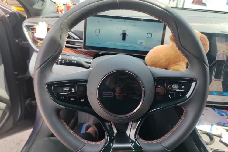 Used BYD Seal 2022 650 km All-Wheel-Drive Performance Version Steering Wheel