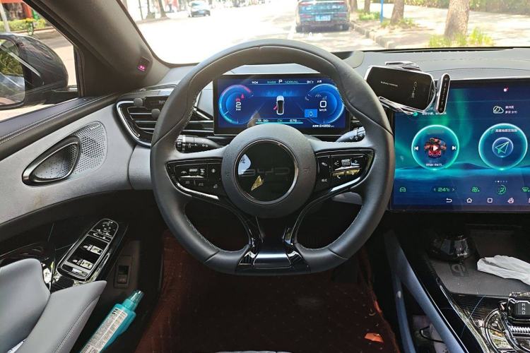 Used BYD Seal 2022 700 km Long-Range Rear-Wheel-Drive Version Steering Wheel