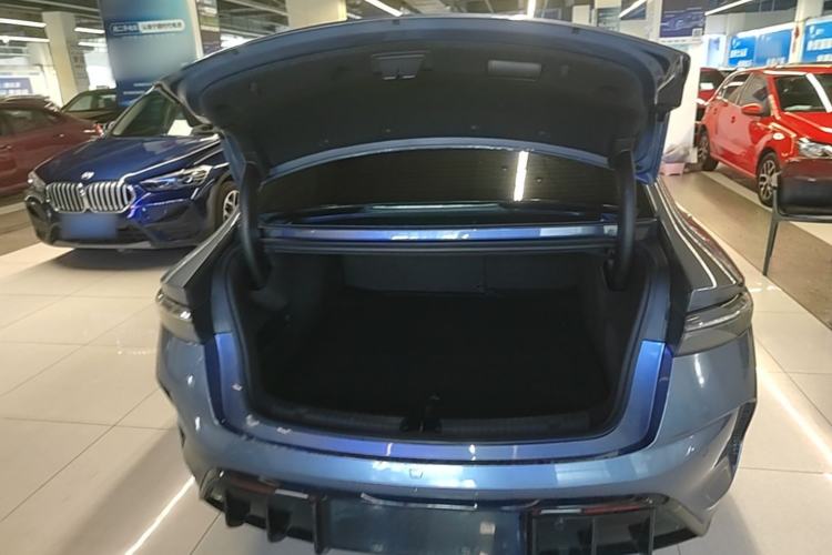 Used BYD Seal 2022 550 km Standard Range Rear-Wheel Drive Elite Version Trunk
