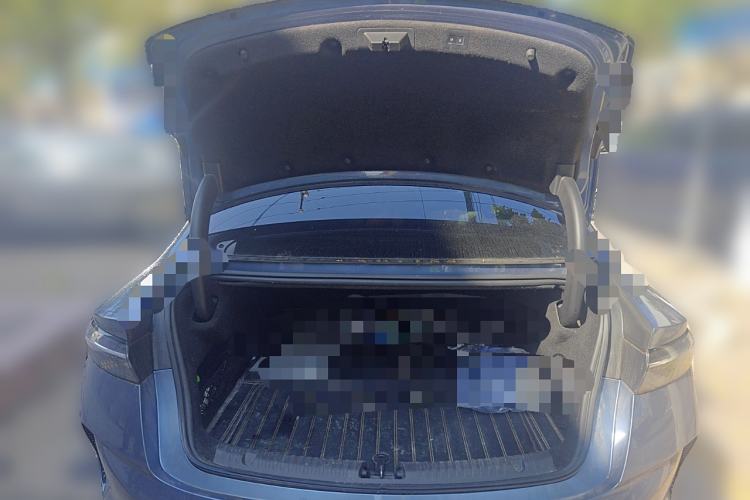 Used BYD Seal 2022 700 km Long-Range Rear-Wheel-Drive Version Trunk