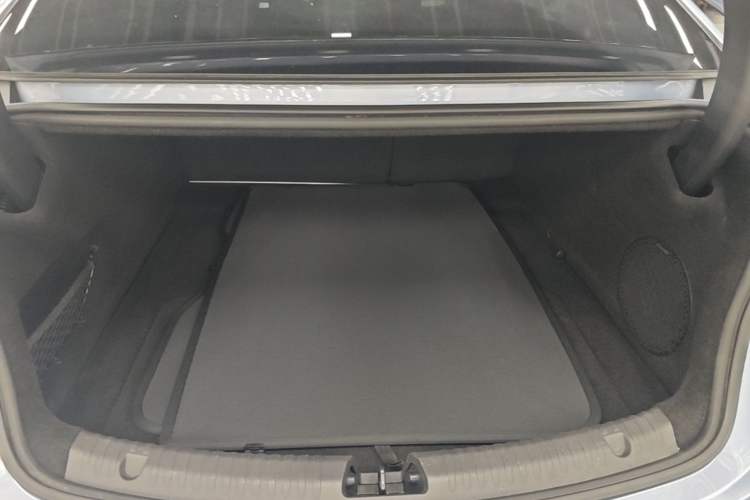 Used BYD Seal 2022 700 km Long-Range Rear-Wheel-Drive Version Trunk