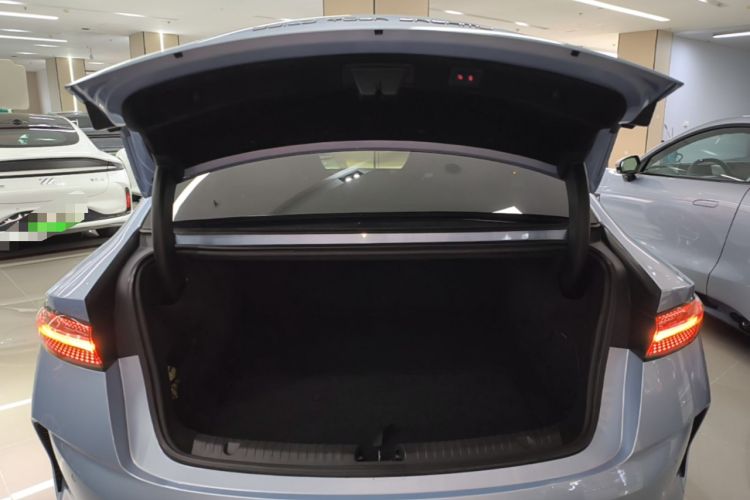 Used BYD Seal 2022 650 km All-Wheel-Drive Performance Version Trunk