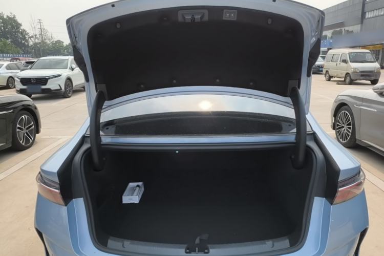 Used BYD Seal 2022 650 km All-Wheel-Drive Performance Version Trunk