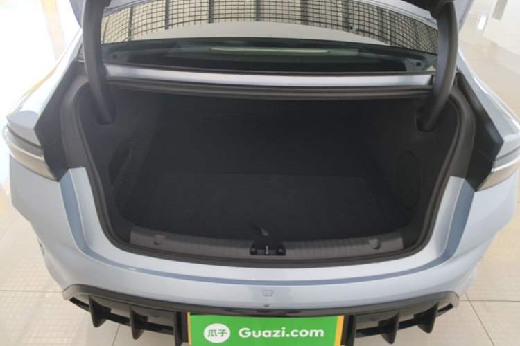 Used BYD Seal 2022 550 km Standard Range Rear-Wheel Drive Prestige Version Trunk