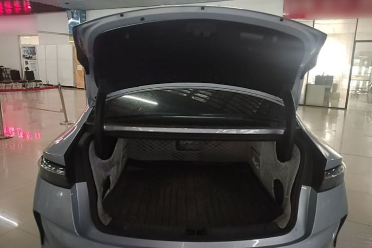 Used BYD Seal 2022 550 km Standard Range Rear-Wheel Drive Prestige Version Trunk