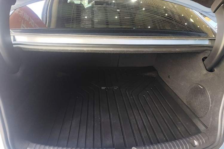 Used BYD Seal 2022 700 km Long-Range Rear-Wheel-Drive Version Trunk