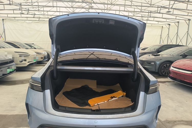 Used BYD Seal 2022 700 km Long-Range Rear-Wheel-Drive Version Trunk