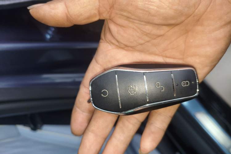 Used BYD Seal 2022 700 km Long-Range Rear-Wheel-Drive Version Vehicle Key