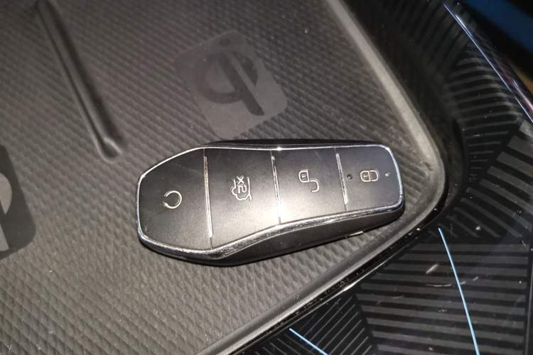 Used BYD Seal 2022 550 km Standard Range Rear-Wheel Drive Prestige Version Vehicle Key