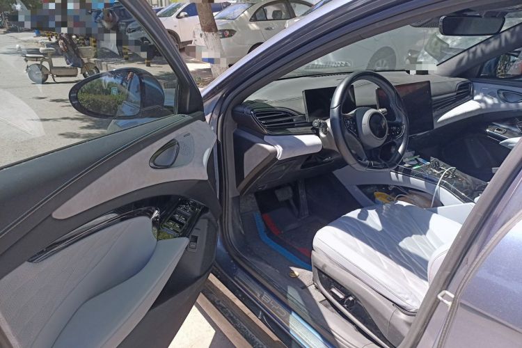 Used BYD Seal 2022 550 km Standard Range Rear-Wheel Drive Prestige Version Driver Seat