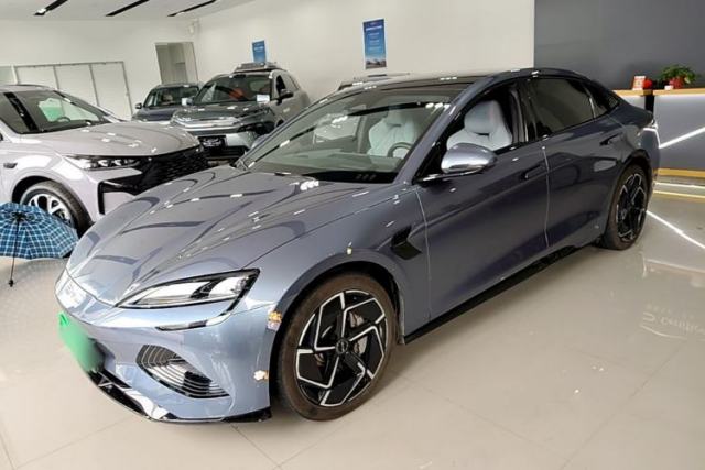 Used BYD Seal 2022 650 km All-Wheel-Drive Performance Version
