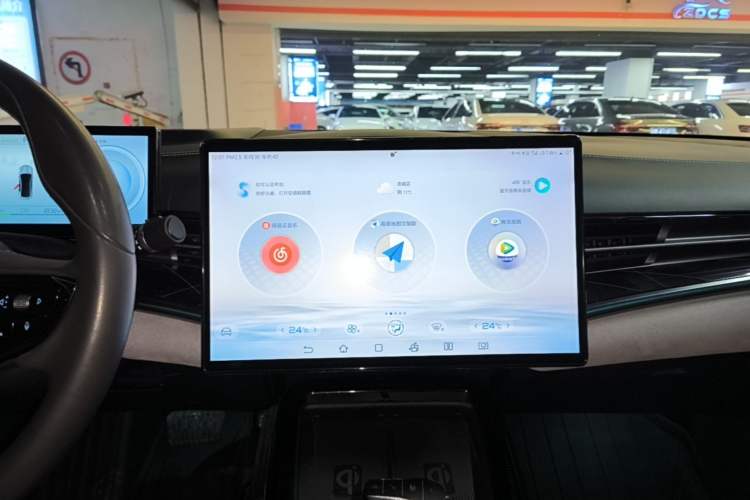 Used BYD Seal 2022 650 km All-Wheel-Drive Performance Version Audio And AC Panel