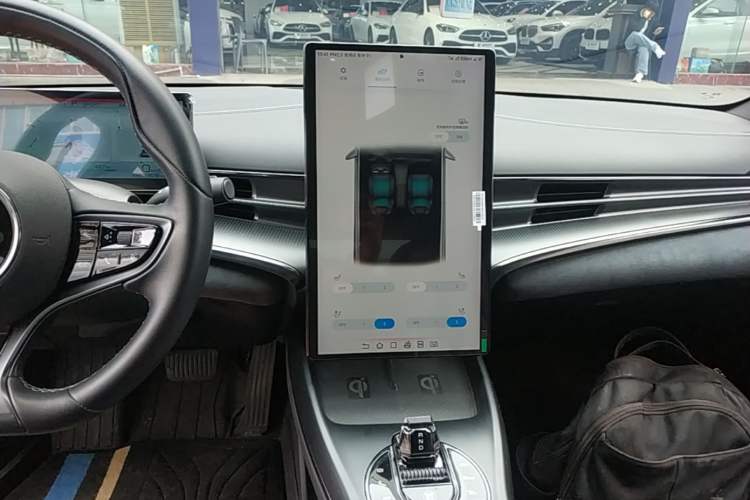Used BYD Seal 2022 550 km Standard Range Rear-Wheel Drive Prestige Version Audio And AC Panel