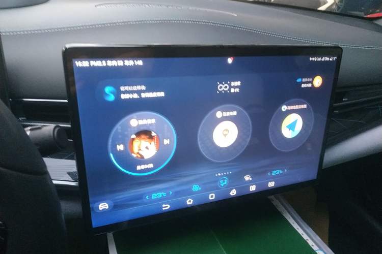 Used BYD Seal 2022 650 km All-Wheel-Drive Performance Version Audio And AC Panel