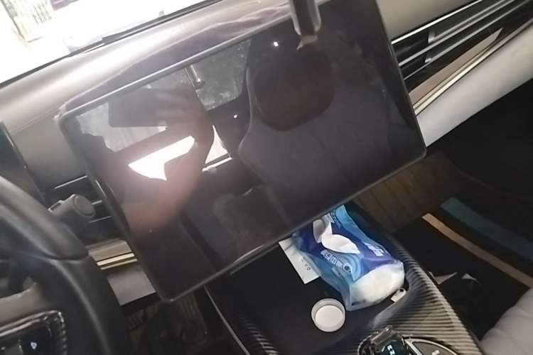 Used BYD Seal 2022 550 km Standard Range Rear-Wheel Drive Prestige Version Audio And AC Panel