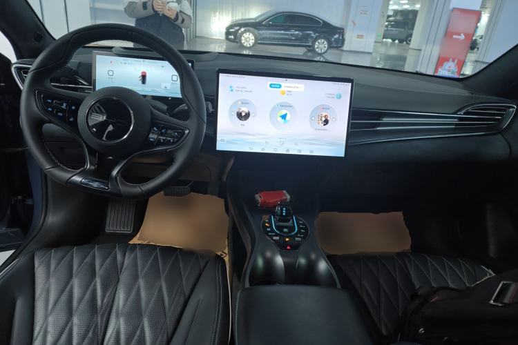 Used BYD Seal 2022 700 km Long-Range Rear-Wheel-Drive Version Center Console