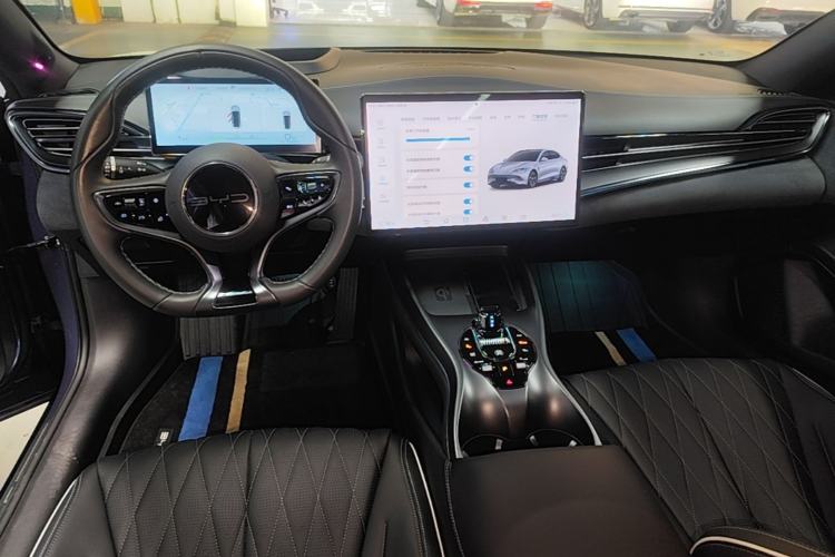 Used BYD Seal 2022 700 km Long-Range Rear-Wheel-Drive Version Center Console