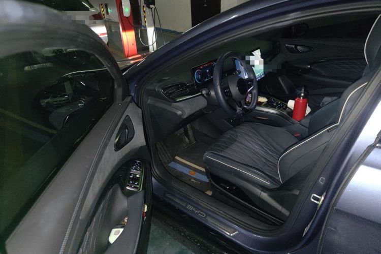 Used BYD Seal 2022 550 km Standard Range Rear-Wheel Drive Prestige Version Driver Seat
