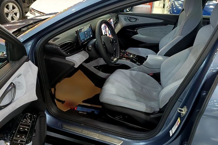 Used BYD Seal 2022 550 km Standard Range Rear-Wheel Drive Prestige Version Driver Seat