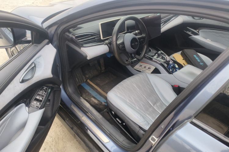 Used BYD Seal 2022 700 km Long-Range Rear-Wheel-Drive Version Driver Seat