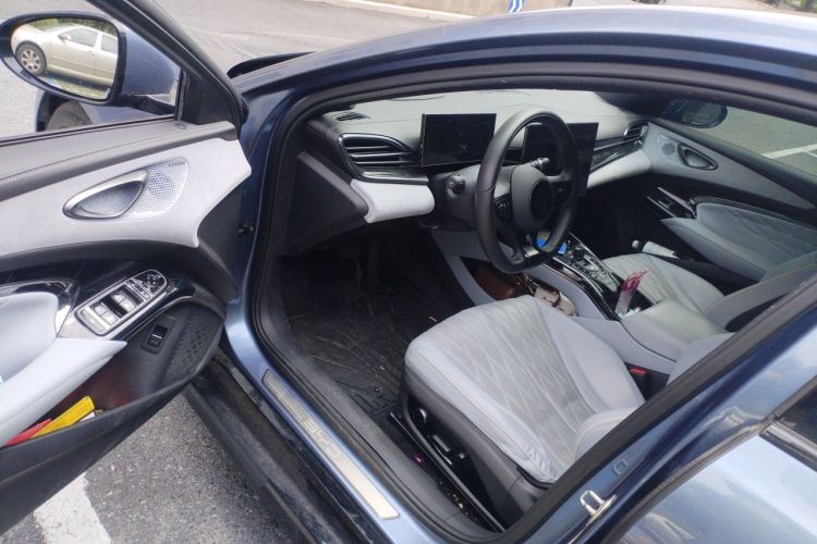 Used BYD Seal 2022 700 km Long-Range Rear-Wheel-Drive Version Driver Seat