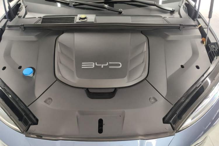Used BYD Seal 2022 550 km Standard Range Rear-Wheel Drive Prestige Version Engine Bay