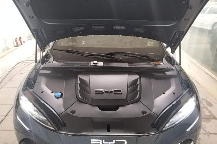 Used BYD Seal 2022 550 km Standard Range Rear-Wheel Drive Prestige Version Engine Bay