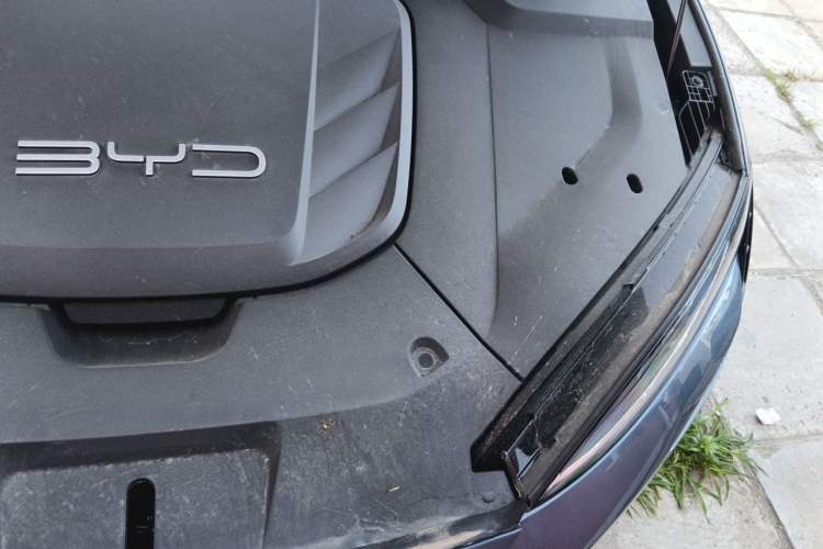 Used BYD Seal 2022 550 km Standard Range Rear-Wheel Drive Prestige Version Engine Bay Left