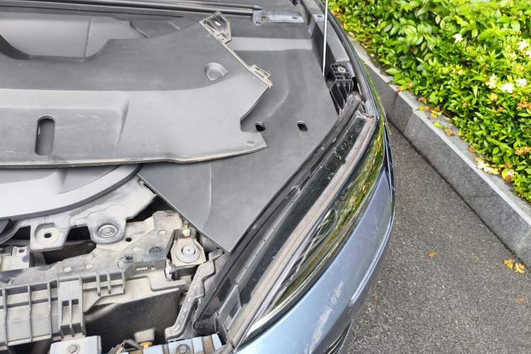 Used BYD Seal 2022 700 km Long-Range Rear-Wheel-Drive Version Engine Bay Left