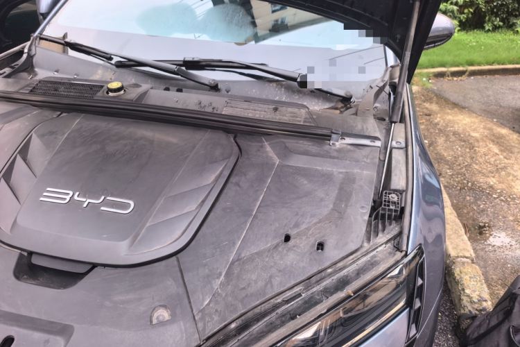 Used BYD Seal 2022 700 km Long-Range Rear-Wheel-Drive Version Engine Bay Left