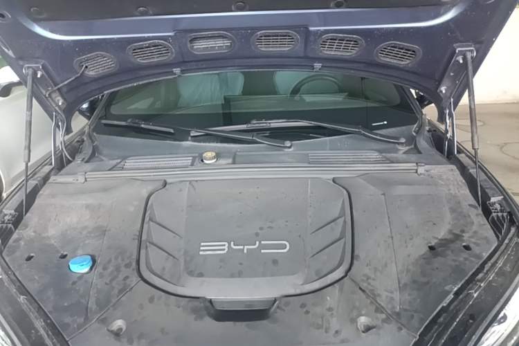 Used BYD Seal 2022 550 km Standard Range Rear-Wheel Drive Prestige Version Engine Bay