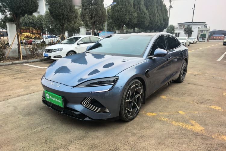 Used BYD Seal 2022 700 km Long-Range Rear-Wheel-Drive Version Exterior 2