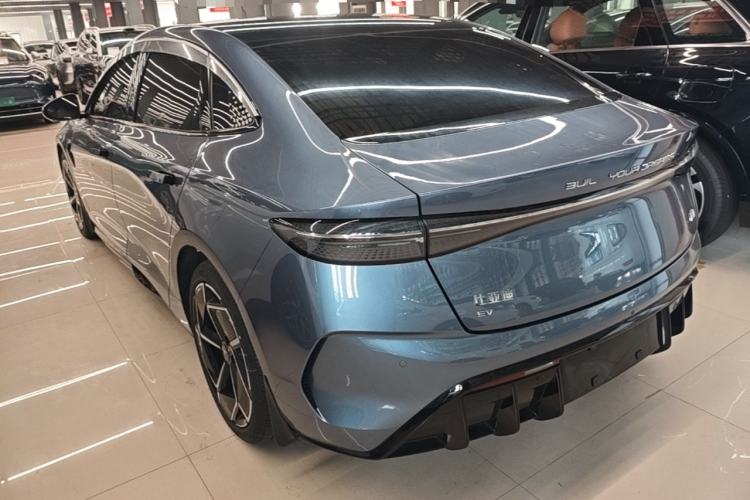 Used BYD Seal 2022 700 km Long-Range Rear-Wheel-Drive Version Exterior 2