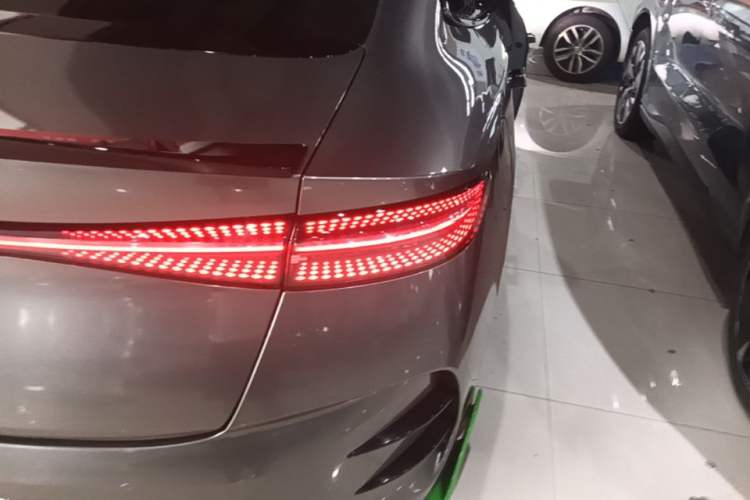 Used BYD Seal 2022 650 km All-Wheel-Drive Performance Version Exterior 3