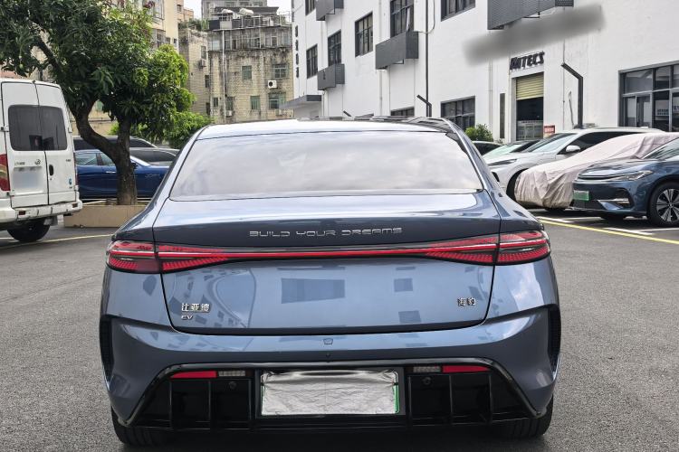 Used BYD Seal 2022 700 km Long-Range Rear-Wheel-Drive Version Exterior 4
