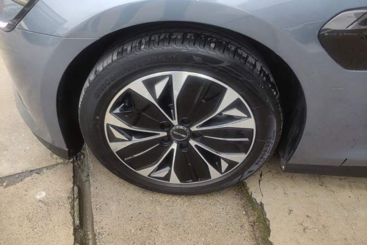 Used BYD Seal 2022 550 km Standard Range Rear-Wheel Drive Elite Version Exterior 4