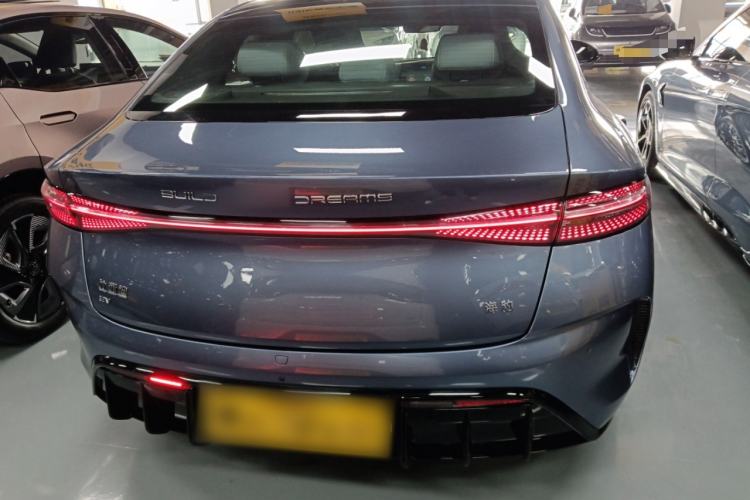 Used BYD Seal 2022 550 km Standard Range Rear-Wheel Drive Prestige Version Exterior 4