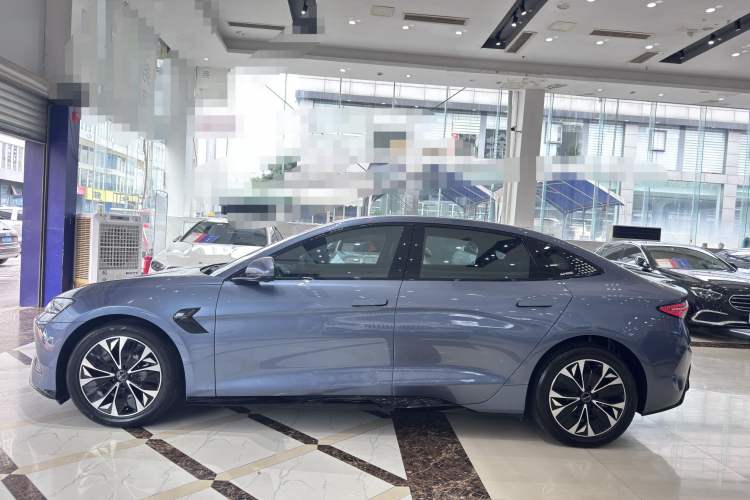 Used BYD Seal 2022 550 km Standard Range Rear-Wheel Drive Prestige Version Exterior 7
