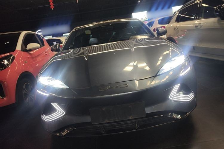 Used BYD Seal 2022 550 km Standard Range Rear-Wheel Drive Prestige Version Front